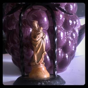 Intricate hand carved Virgin Mary & Baby Jesus